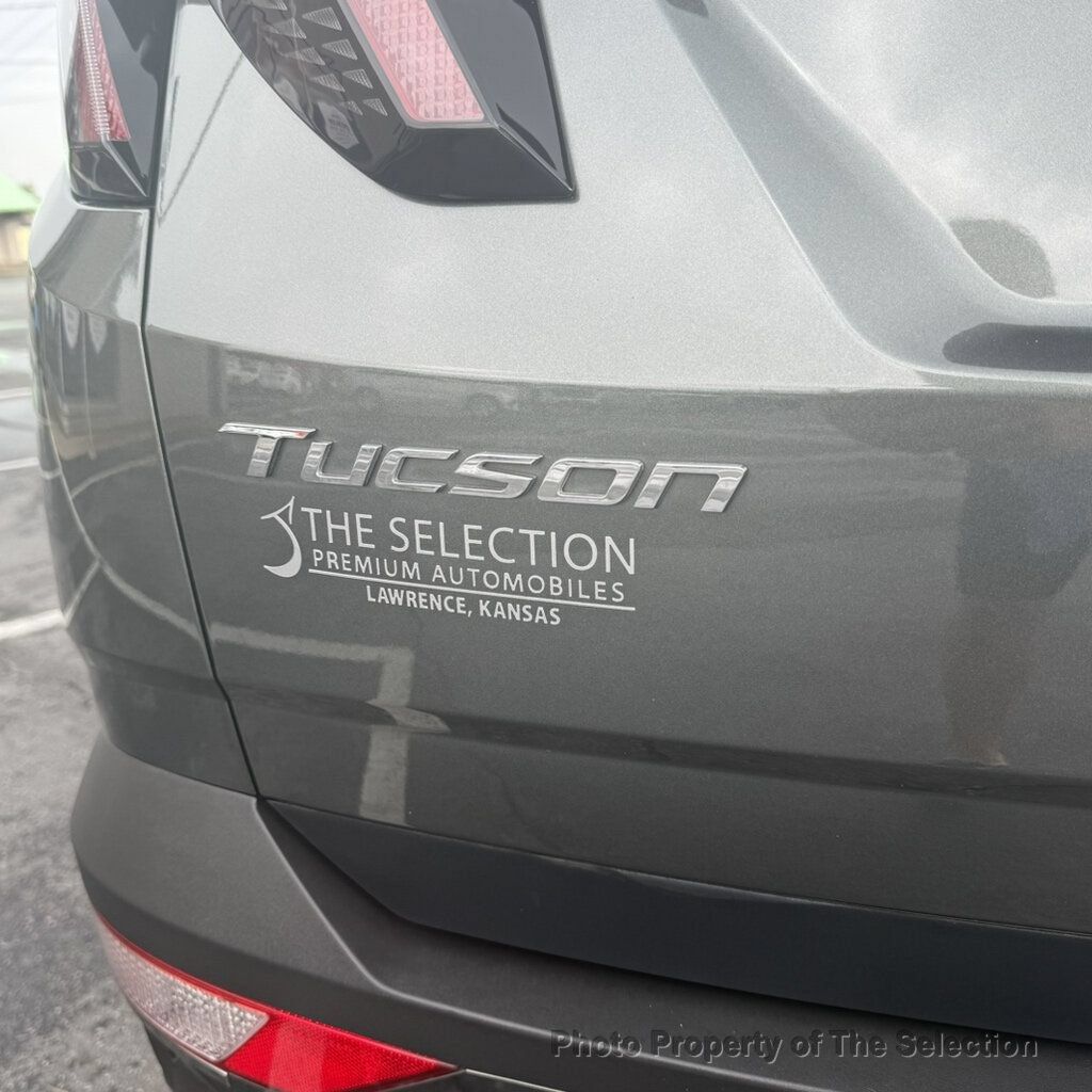 Used 2022 Hyundai Tucson Limited w/ Winter Package FWD image 15