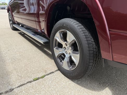 Used 2019 RAM 1500 Laramie RWD image 14