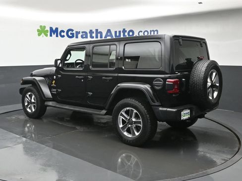 Used 2022 Jeep Wrangler Unlimited Sahara w/ LED Lighting Group AWD/4WD image 25