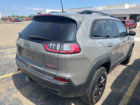 Used 2022 Jeep Cherokee Trailhawk w/ Sound & Nav Group AWD/4WD image 28