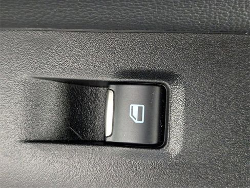 Used 2020 Ford Mustang Shelby GT500 w/ Technology Package image 29