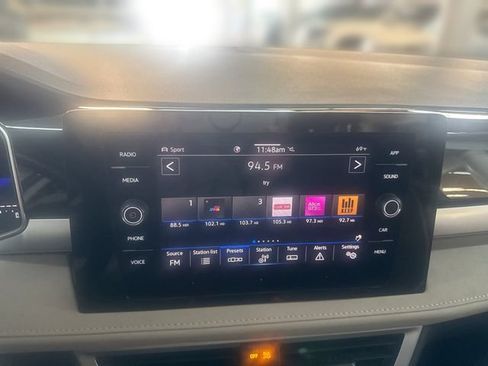 Certified 2025 Volkswagen Taos SE AWD/4WD image 13