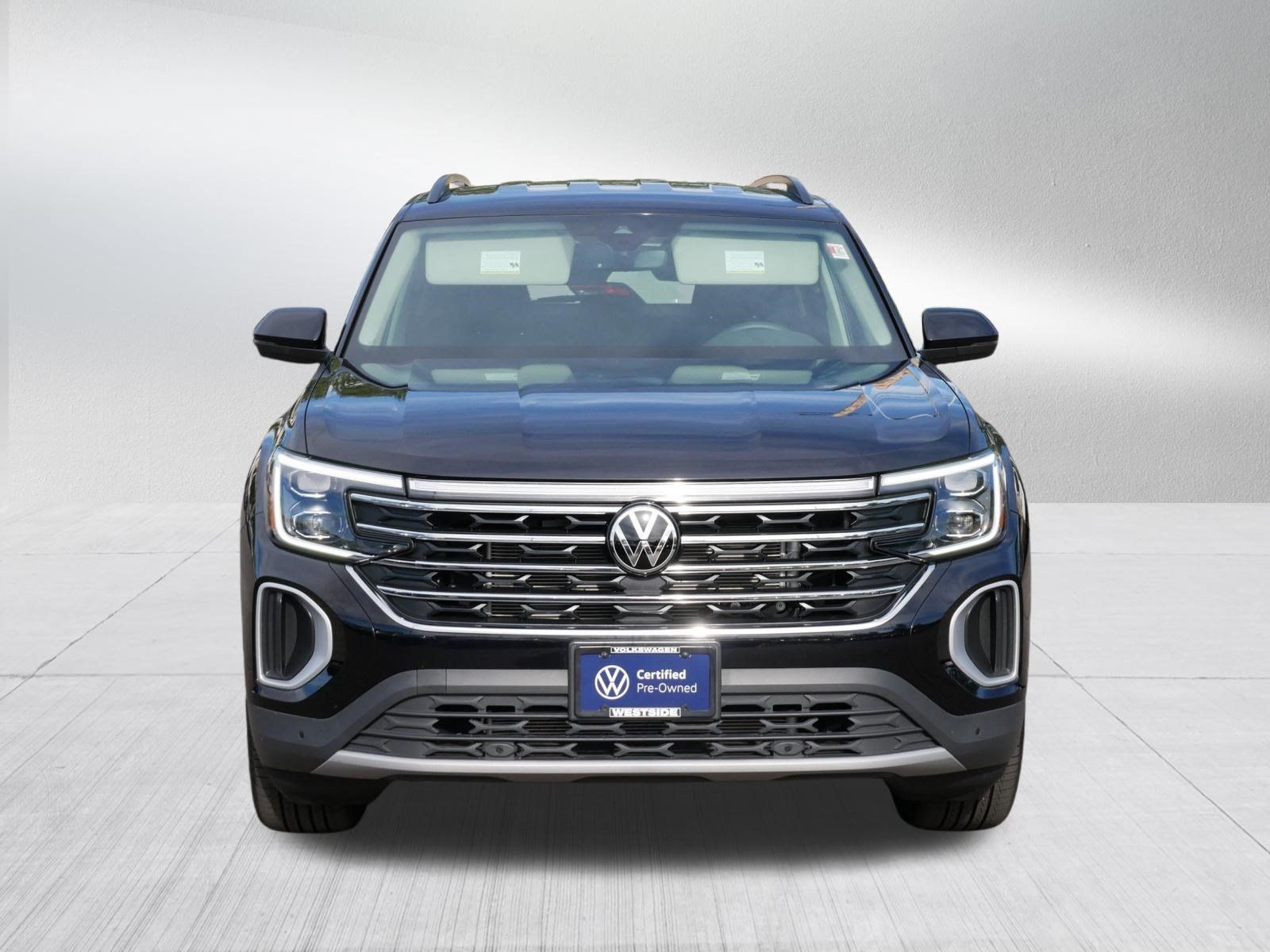 Certified 2026 Volkswagen Atlas SE AWD/4WD image 2