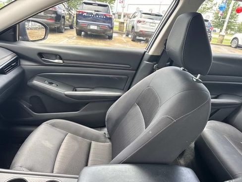 Used 2025 Nissan Altima 2.5 SV FWD image 22