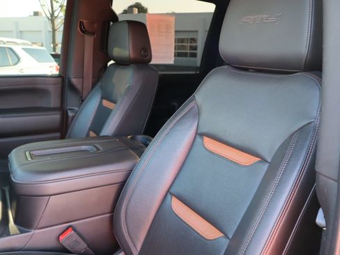 Used 2020 GMC Sierra 2500 AT4 w/ Technology Package AWD/4WD image 22