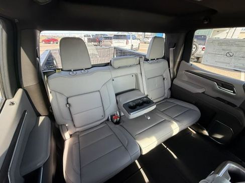 New 2026 GMC Sierra 1500 SLT image 35