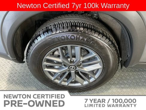 Used 2021 Nissan Rogue S FWD image 40