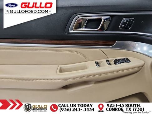 Used 2017 Ford Explorer Limited image 18