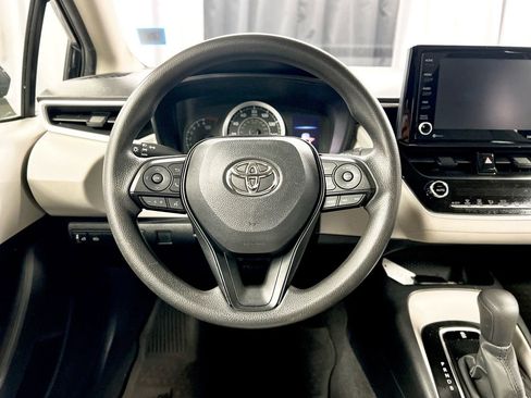 Used 2022 Toyota Corolla LE image 28