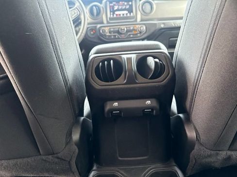 Used 2023 Jeep Wrangler Unlimited Sport AWD/4WD image 26