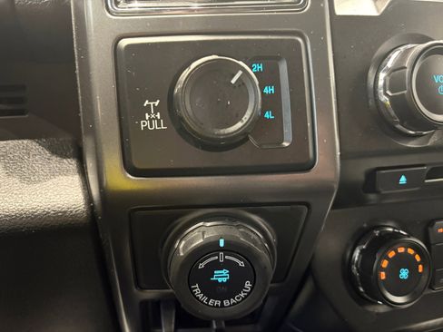 Used 2018 Ford F150 XLT w/ Equipment Group 301A Mid AWD/4WD image 19