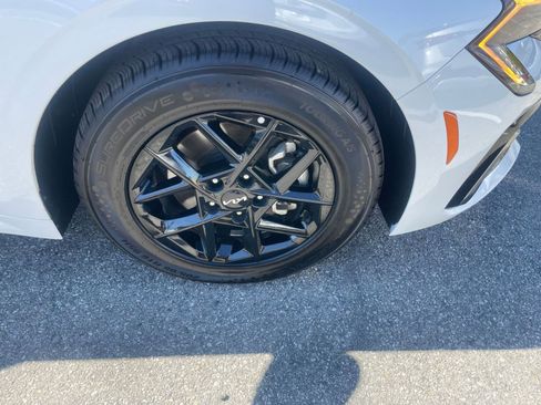 Used 2025 Kia K5 LXS image 32