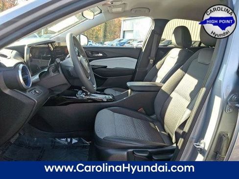 Used 2024 Chevrolet Trax LT image 13