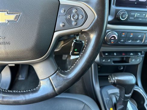 Used 2017 Chevrolet Colorado Z71 AWD/4WD image 12