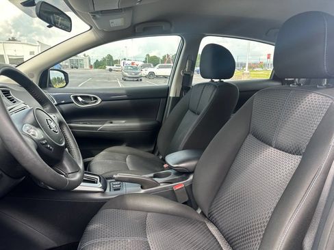 Used 2017 Nissan Sentra SR FWD image 22