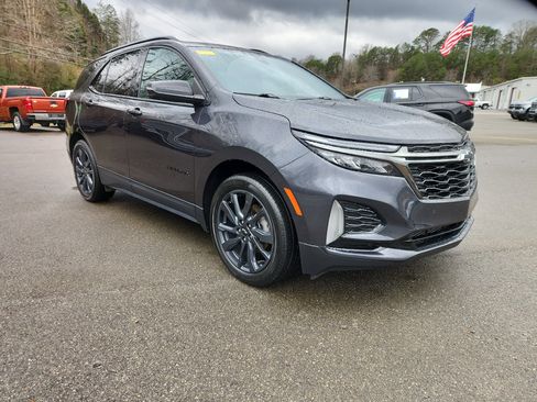 Used 2022 Chevrolet Equinox RS w/ RS Leather Package image 10