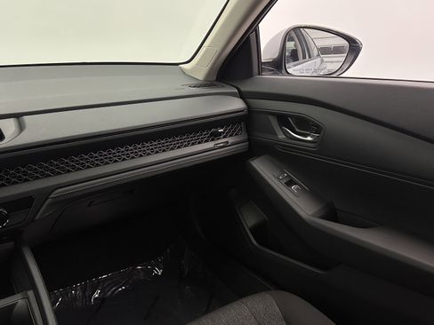 Used 2025 Honda Accord LX image 25