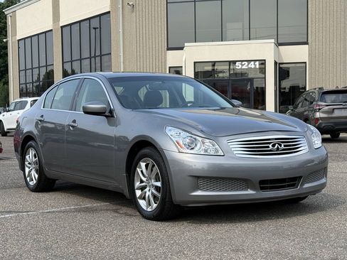 Used 2009 INFINITI G37 x Sedan w/ Premium Pkg AWD/4WD image 5