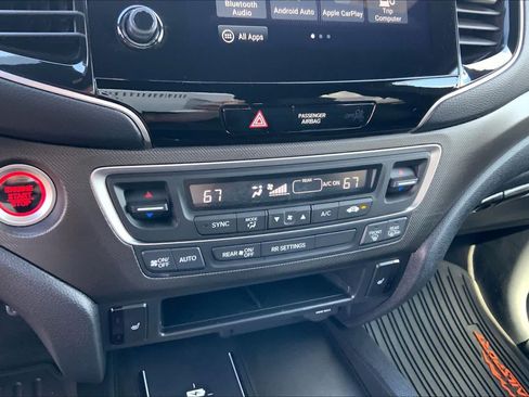 Used 2024 Honda Passport TrailSport image 34