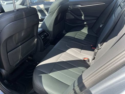 Used 2023 BMW 530e xDrive w/ Premium Package AWD/4WD image 16