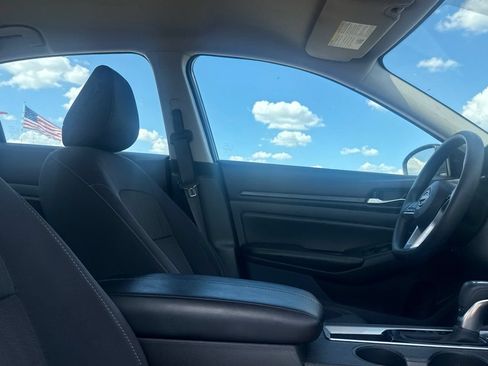 Certified 2025 Nissan Altima 2.5 SV FWD image 28