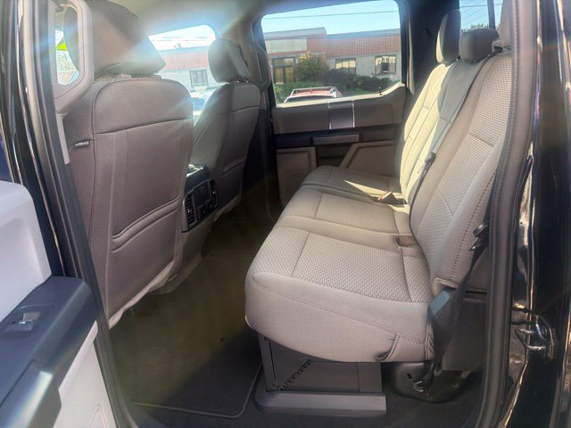 Used 2022 Ford F250 XLT w/ Black Appearance Package AWD/4WD image 11