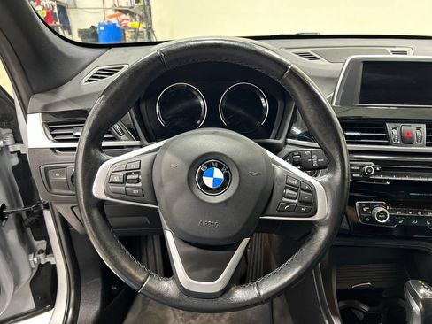 Used 2018 BMW X1 xDrive28i w/ Convenience Package AWD/4WD image 17