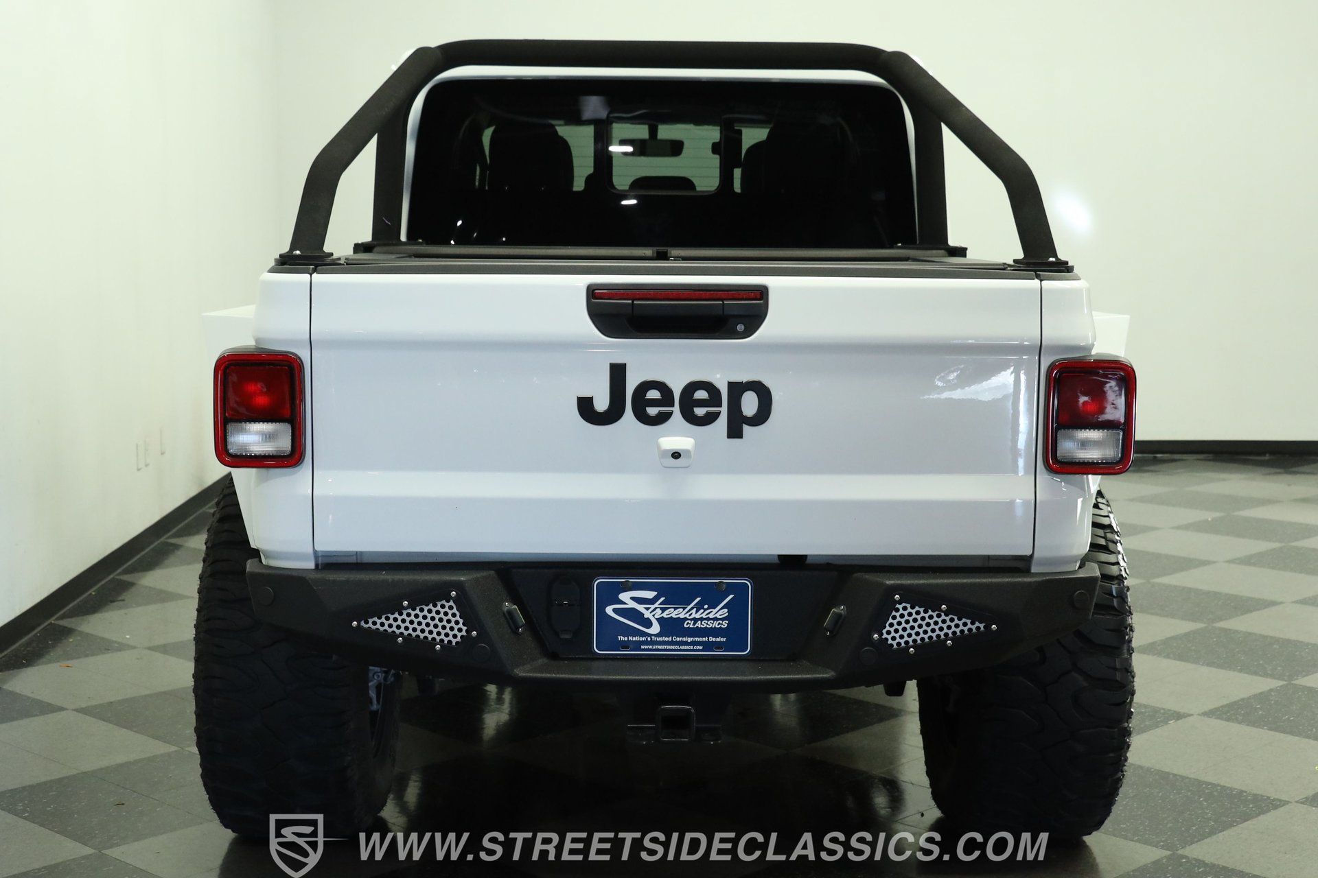 Used 2022 Jeep Gladiator Sport AWD/4WD image 9