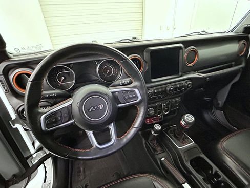 Certified 2022 Jeep Gladiator Mojave w/ LED Lighting Group image 13