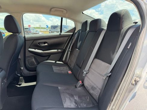 Used 2022 Nissan Sentra SR w/ Trunk Package FWD image 25