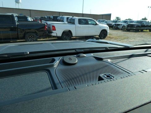 New 2026 Ford Bronco Raptor AWD/4WD image 17