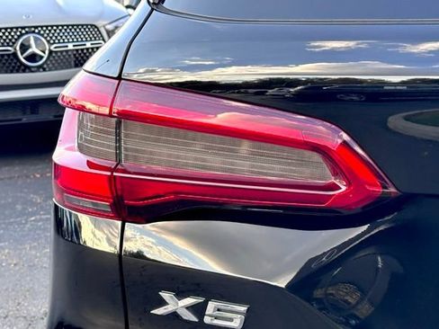 Used 2020 BMW X5 xDrive40i w/ Parking Assistance Package image 11