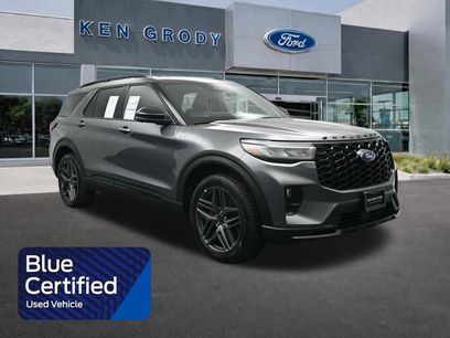 Used 2025 Ford Explorer ST-Line w/ ST-Line Street Pack