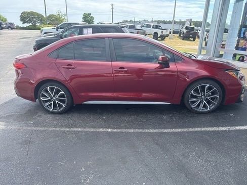 Used 2022 Toyota Corolla SE FWD image 4