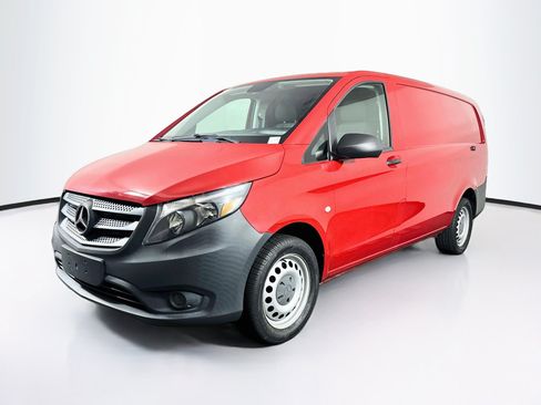 Used 2020 Mercedes-Benz Metris image 3