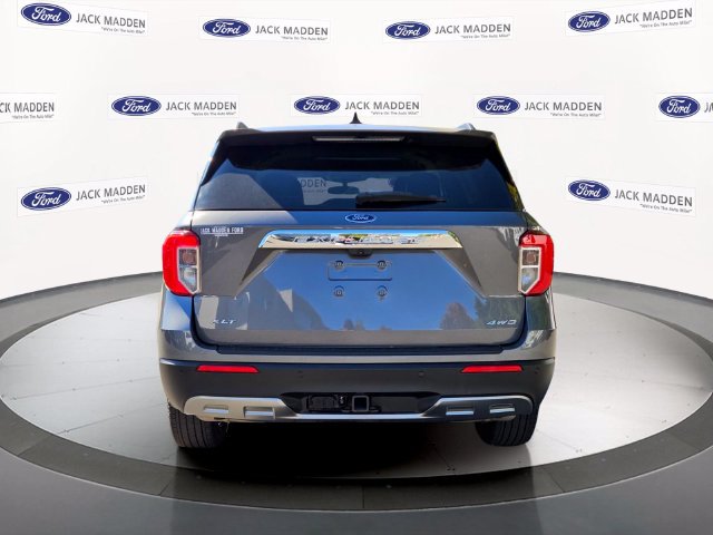 Certified 2023 Ford Explorer XLT w/ Equipment Group 202A AWD/4WD image 4