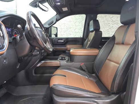 Used 2021 Chevrolet Silverado 3500 High Country w/ Z71 Off-Road Package image 29