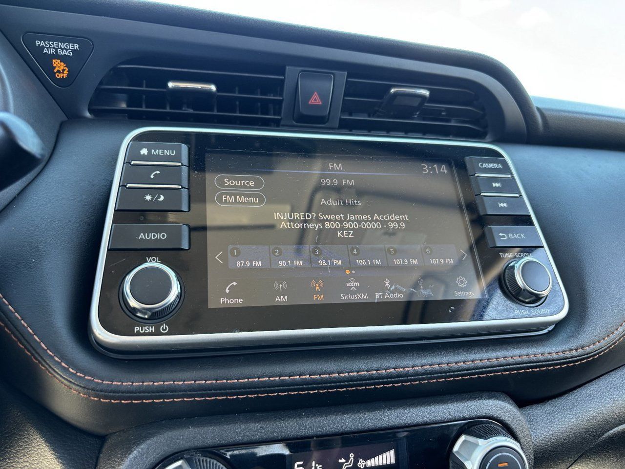 Used 2020 Nissan Kicks SR FWD image 20
