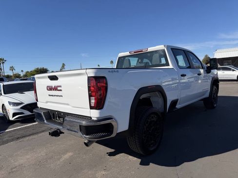 Used 2024 GMC Sierra 2500 Pro image 12