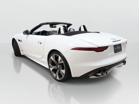 Used 2024 Jaguar F-TYPE Convertible AWD image 3