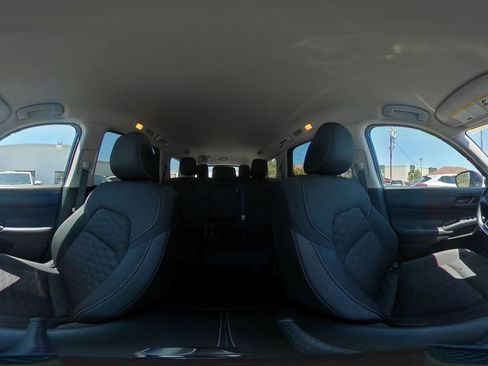 Used 2025 Nissan Pathfinder SV AWD/4WD image 46