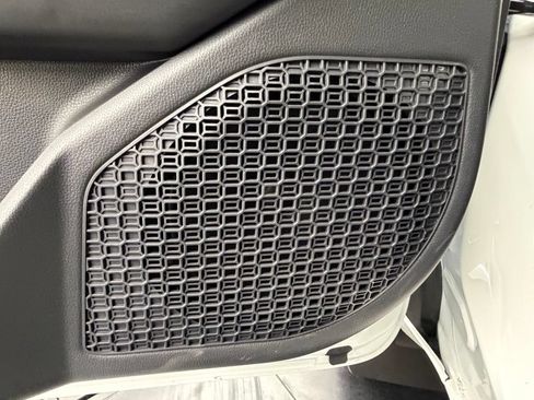 Used 2026 Toyota Tacoma SR5 AWD/4WD image 21