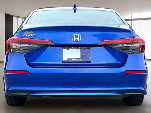 Used 2023 Honda Civic EX image 5