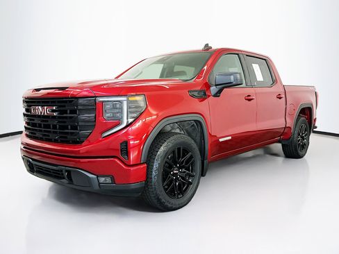 Used 2023 GMC Sierra 1500 Elevation AWD/4WD image 3