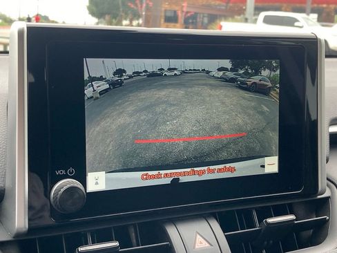 Certified 2025 Toyota RAV4 LE FWD image 22