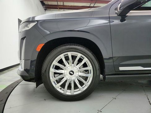 Used 2022 Cadillac Escalade Premium Luxury w/ Performance Package AWD/4WD image 46