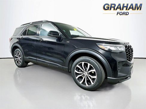 New 2026 Ford Explorer ST-Line AWD/4WD image 1