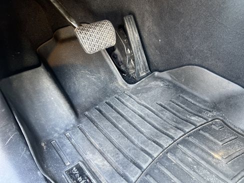 Used 2022 Mercedes-Benz GLE 350 4MATIC image 17