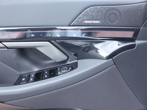 New 2027 BMW 530i RWD image 22