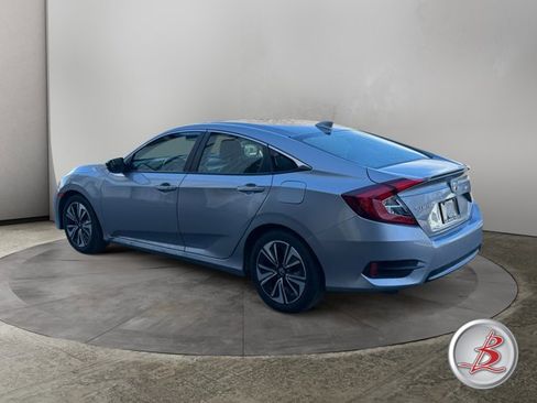 Used 2017 Honda Civic EX-L image 3